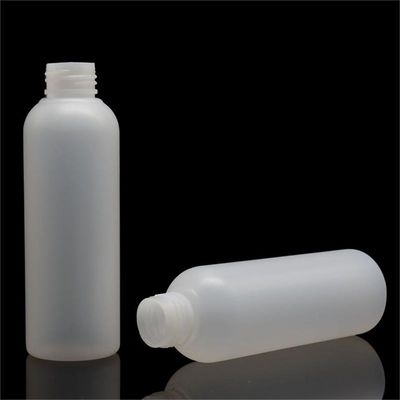 Chai mỹ phẩm 44mm 133MM PE Hộp đựng lotion rỗng 150ml mỏng